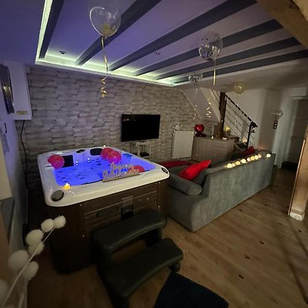 Villa Maison Avec Spa Maisdon-sur-Sevre Exterior foto